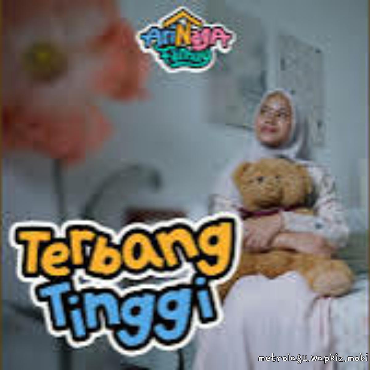 Cover album Terbang Tinggi dari Arinaga Family di Matikiri