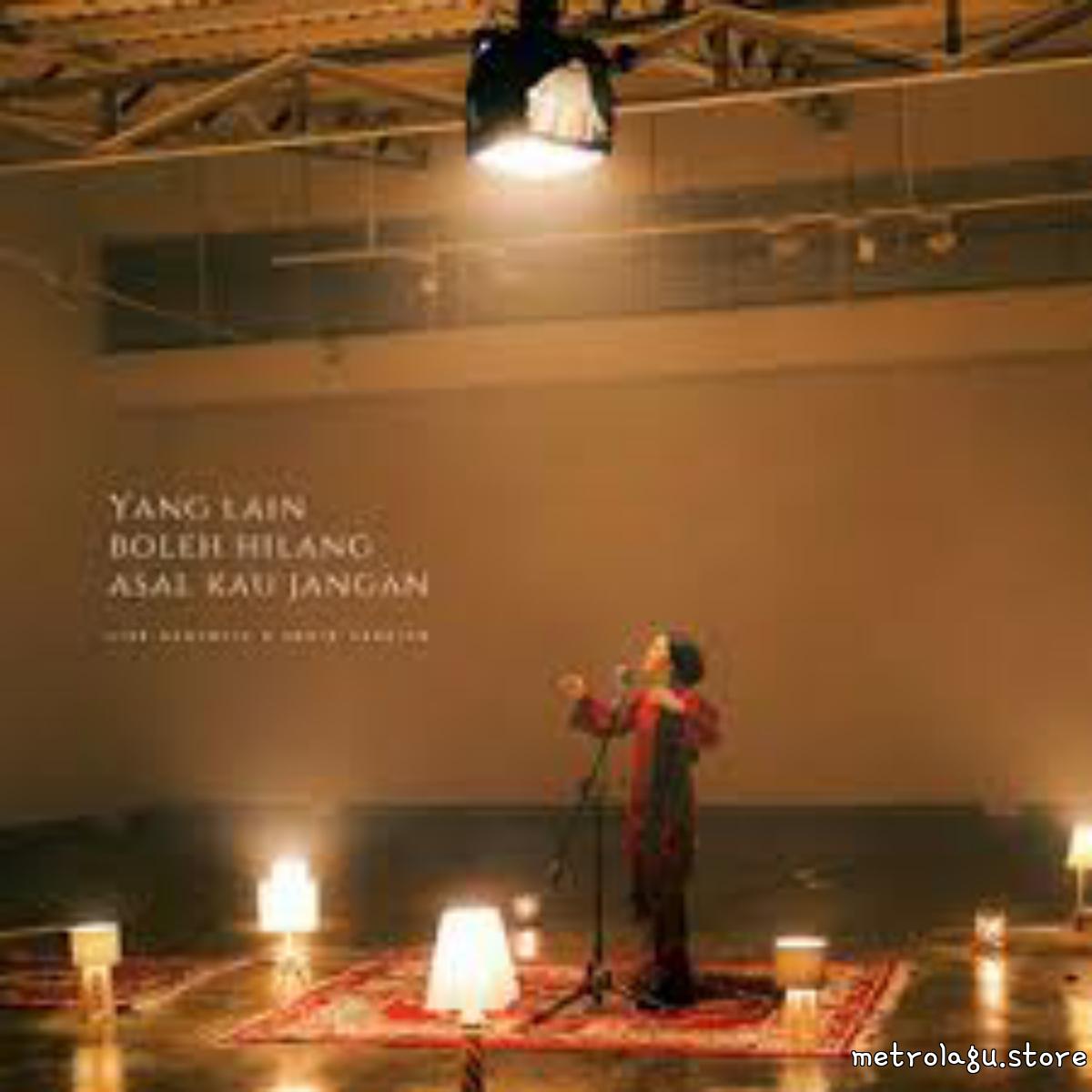 Cover album Apa Yang Sebenarnya Kau Cari dari Mitty Zasia di Matikiri