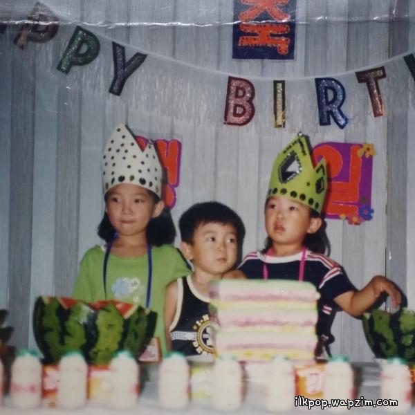 Olltii - 불편한 편의점 (Feat. Yumewanaii).mp3
