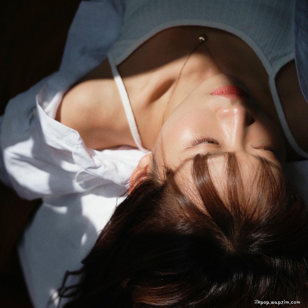 Riru - Far Away.mp3