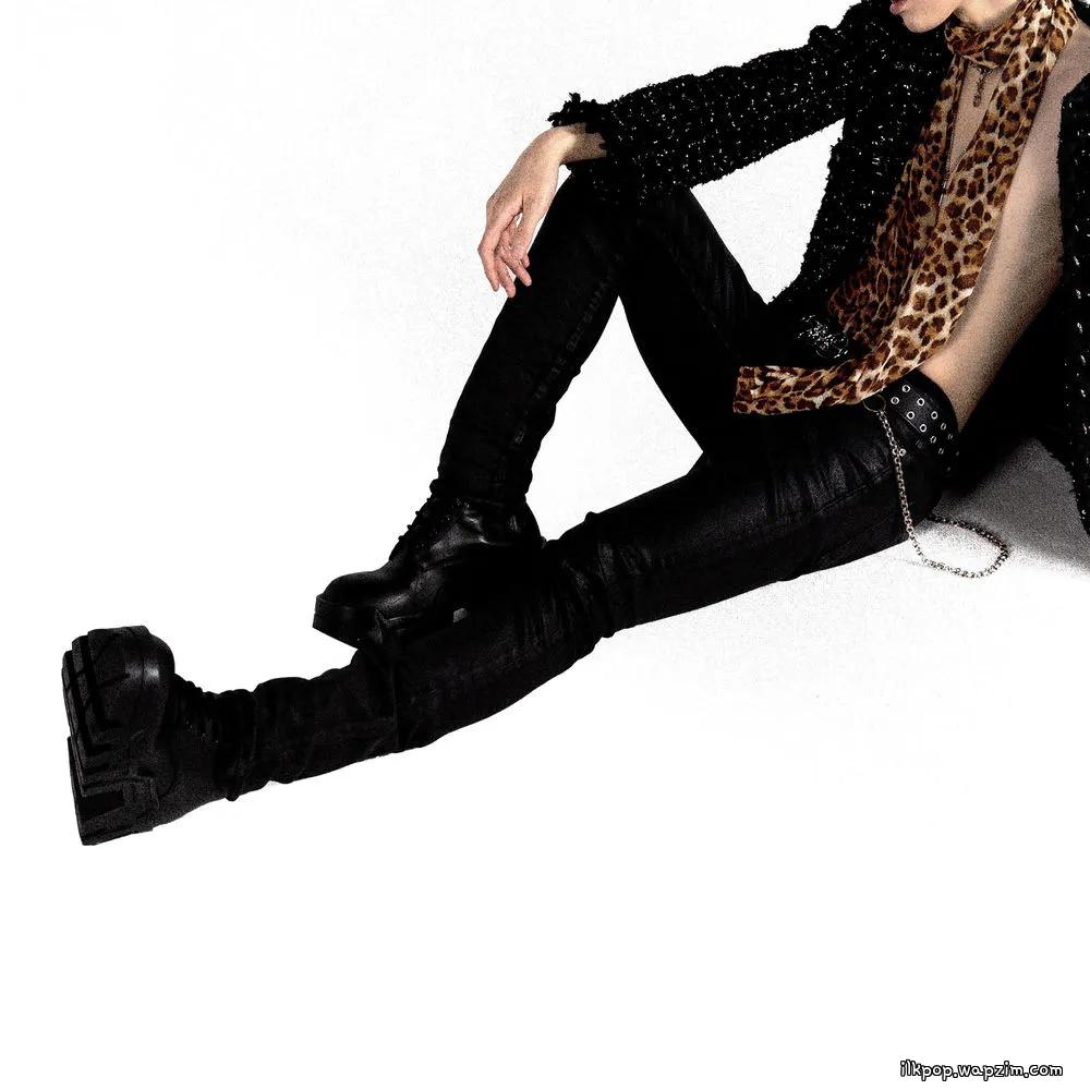 Kris Main - BAD girl (feat. SUNHO).mp3