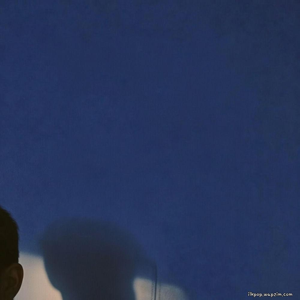 LAYER 88 & V.teum - Midnight Blue.mp3