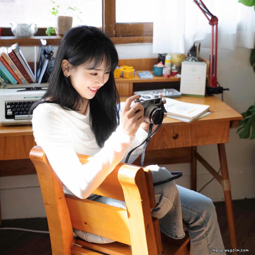 Jeong GaYi (Wine Loop) - 아무튼 (Anyway).mp3