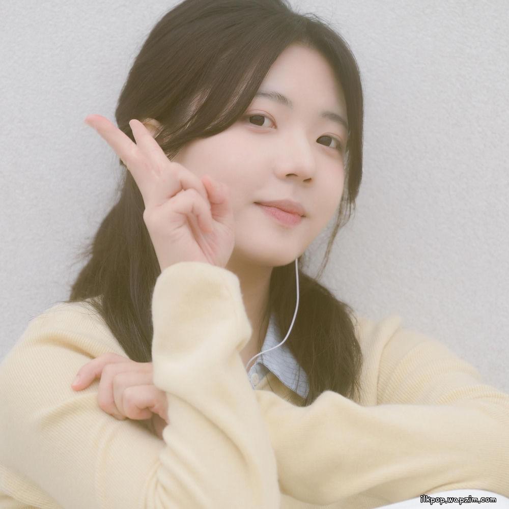 Kim Jeong Yeon - 나의 첫사랑은 봄을 기다리겠지 (My First Love Waits for Spring).mp3