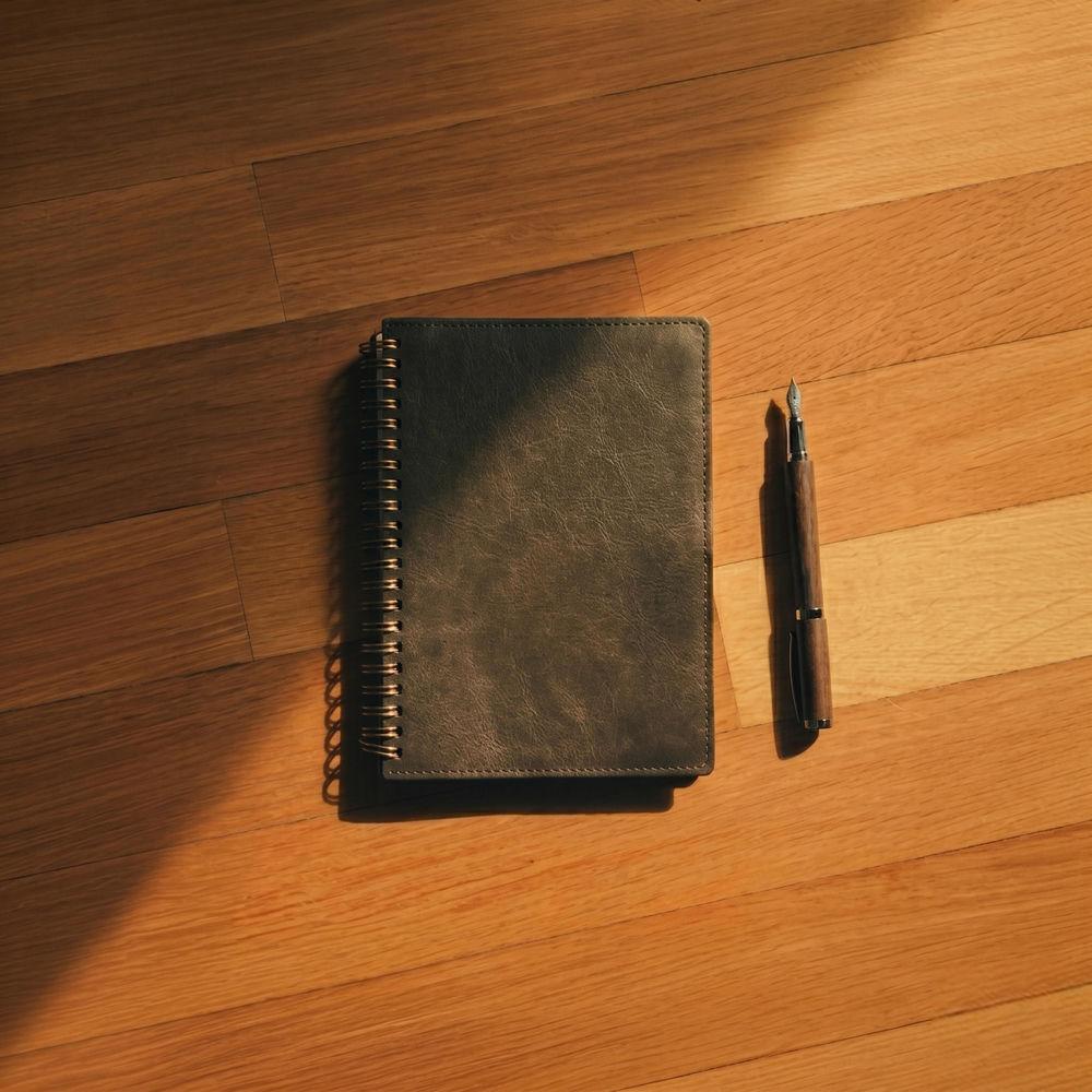 Cover album LAST PAGE dari SHAUN di Matikiri