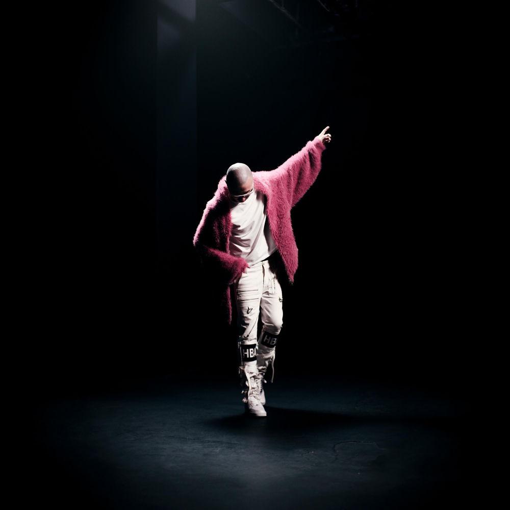 Cover album 유명인 (Celebrity) dari keemsunho di Matikiri