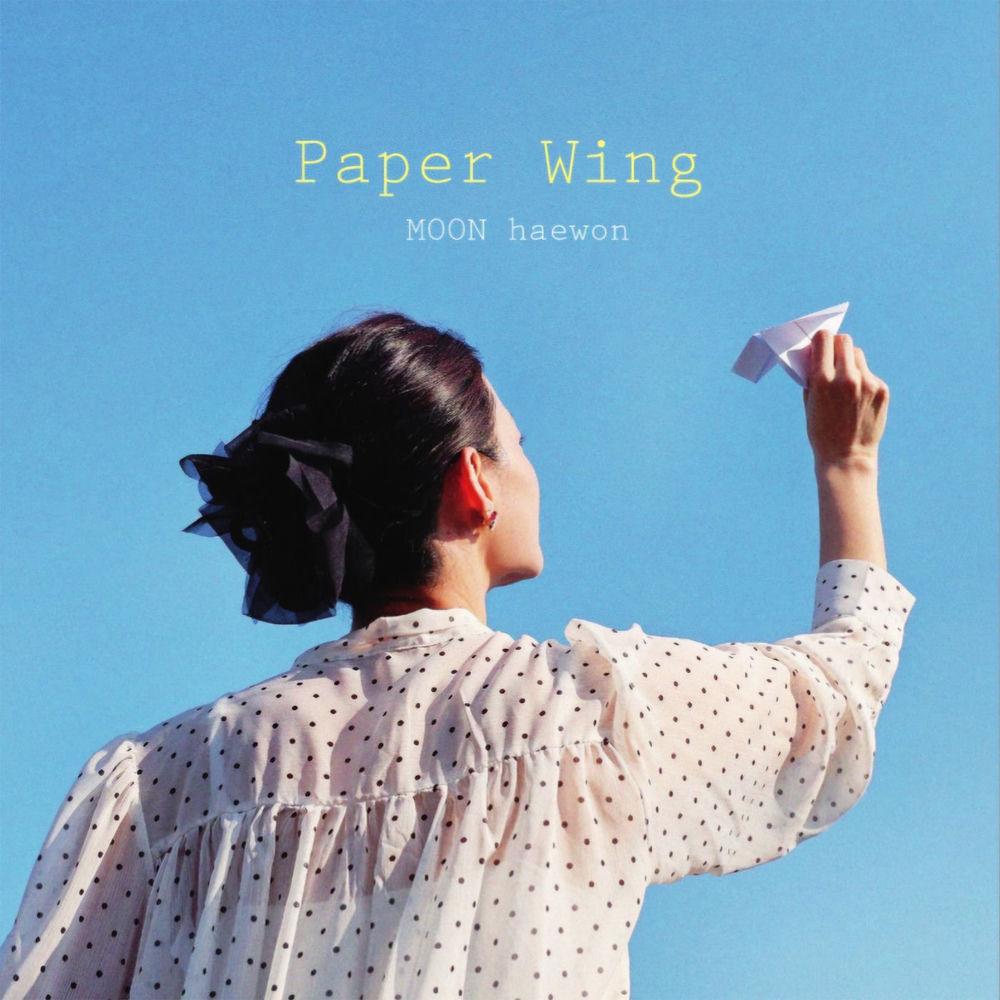 Cover album Paper Wing dari Moon di Matikiri